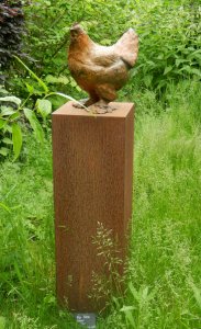 Brons, h.: 37 cm., l.: 32 cm. Prijs op navraag